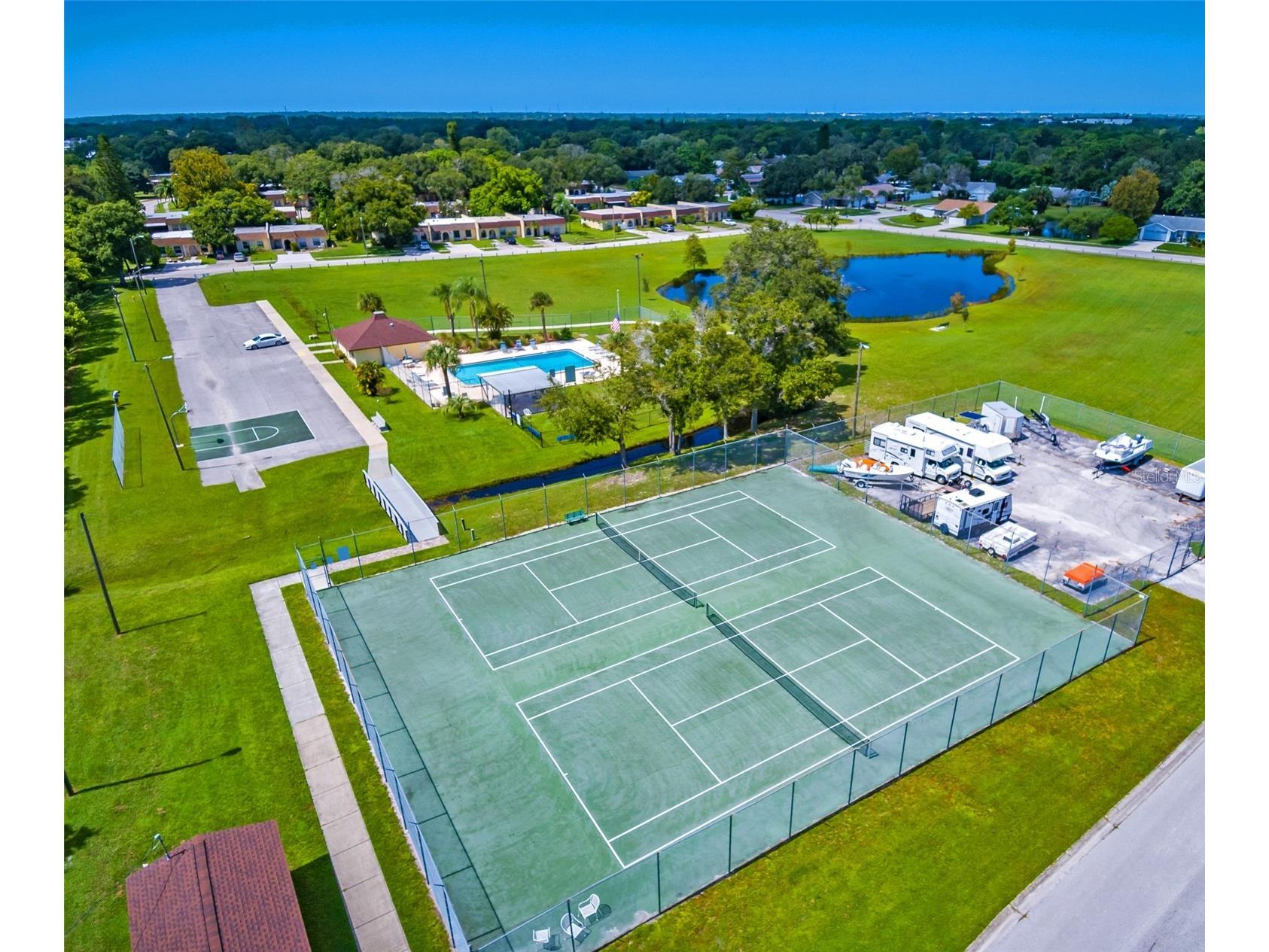 9992 86th Street Seminole FL 33777 TB8493683 image51
