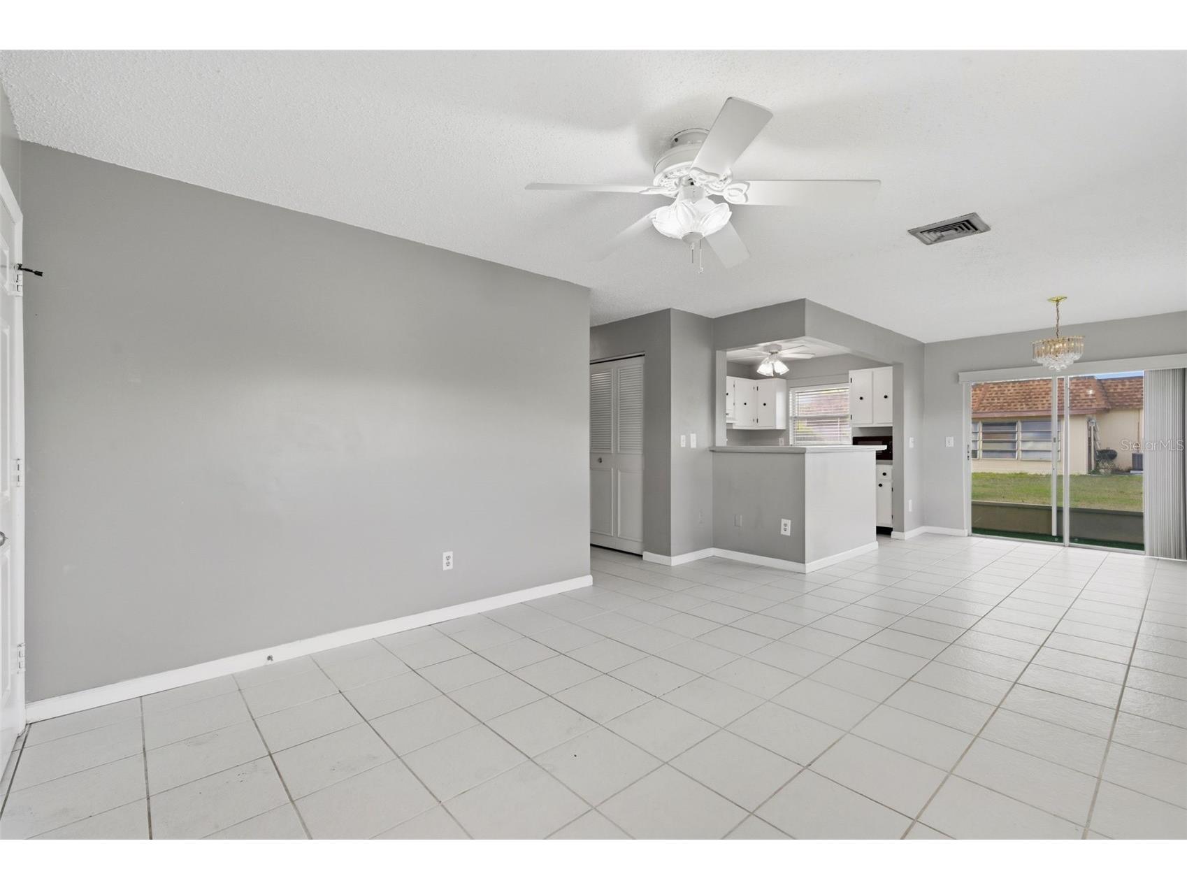 9992 86th Street Seminole FL 33777 TB8493683 image9
