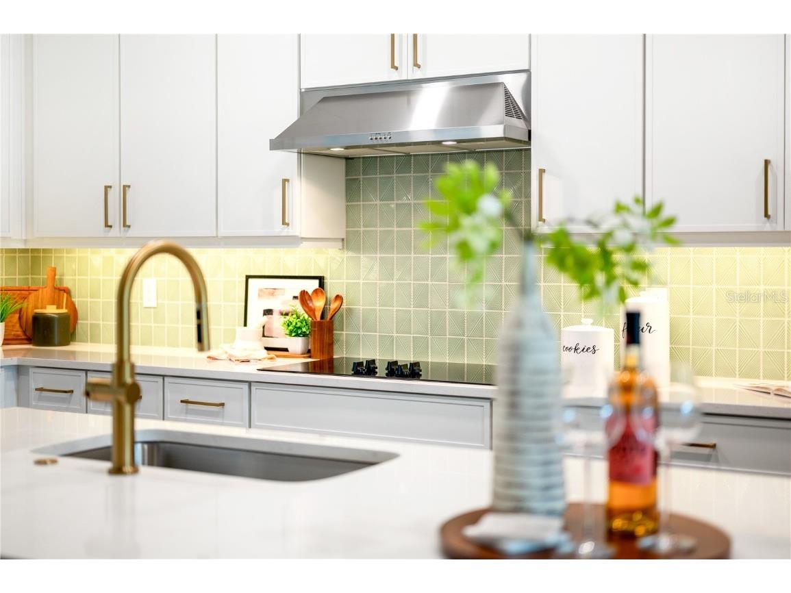 9992 Key Haven Road Seminole FL 33777 - LONG BAYOU A4657357 image24