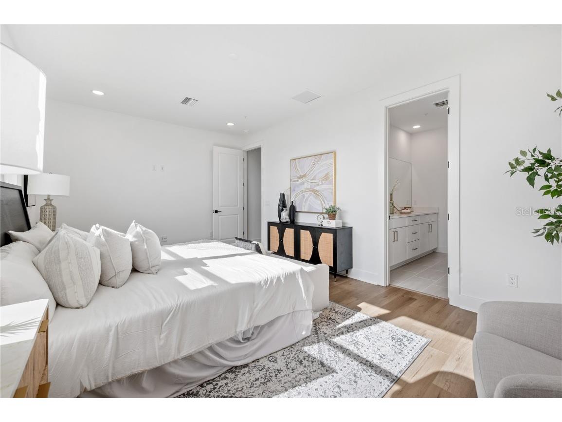 9992 Key Haven Road Seminole FL 33777 - LONG BAYOU A4657357 image32