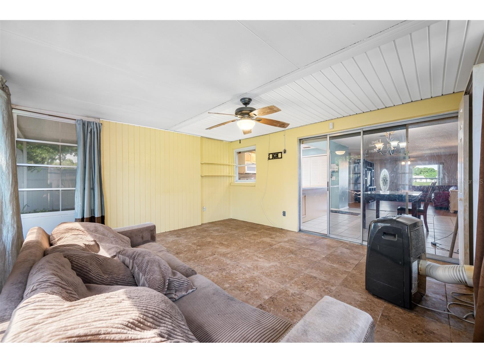 9994 83rd Street Seminole FL 33777 TB8460717 image14