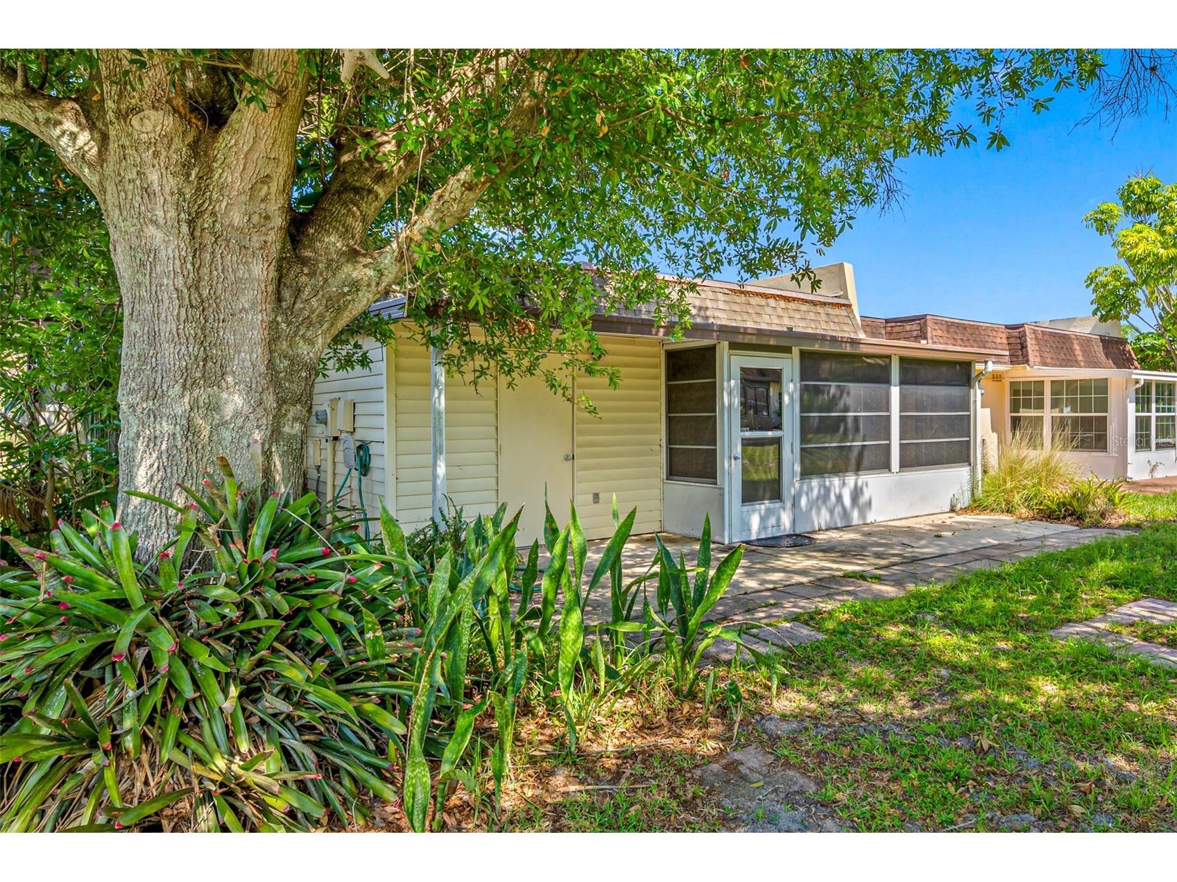 9994 83rd Street Seminole FL 33777 TB8460717 image20