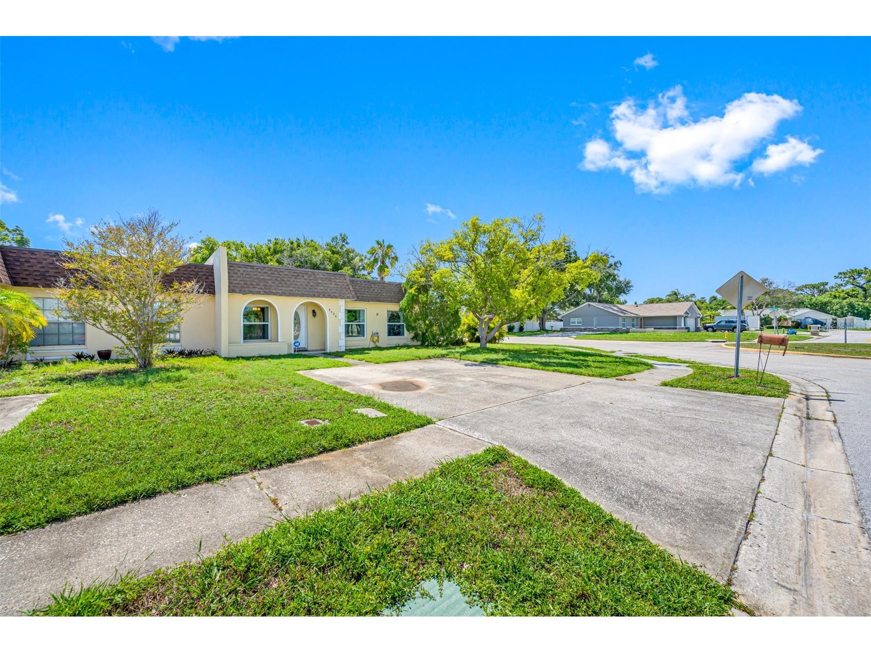 9994 83rd Street Seminole FL 33777 TB8460717 image45