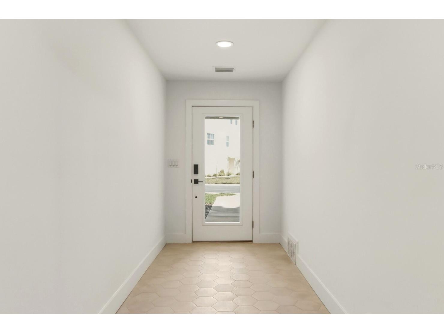 9996 Key Haven Road Seminole FL 33777 - LONG BAYOU A4686251 image7