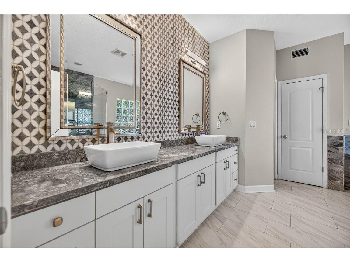 9997 Sago Point Drive Seminole FL 33777 TB8447908 image27