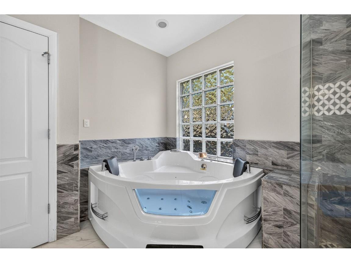 9997 Sago Point Drive Seminole FL 33777 TB8447908 image30