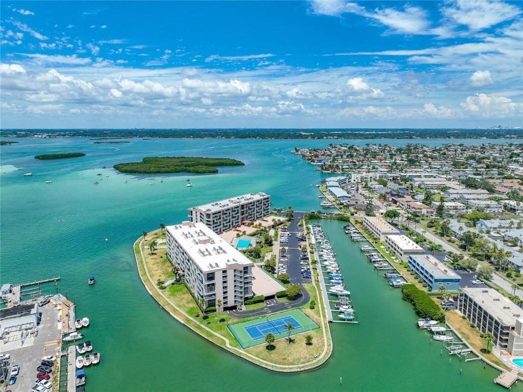 Key Capri Key Capri #301 Treasure Island FL 33706 TB8457372 image1