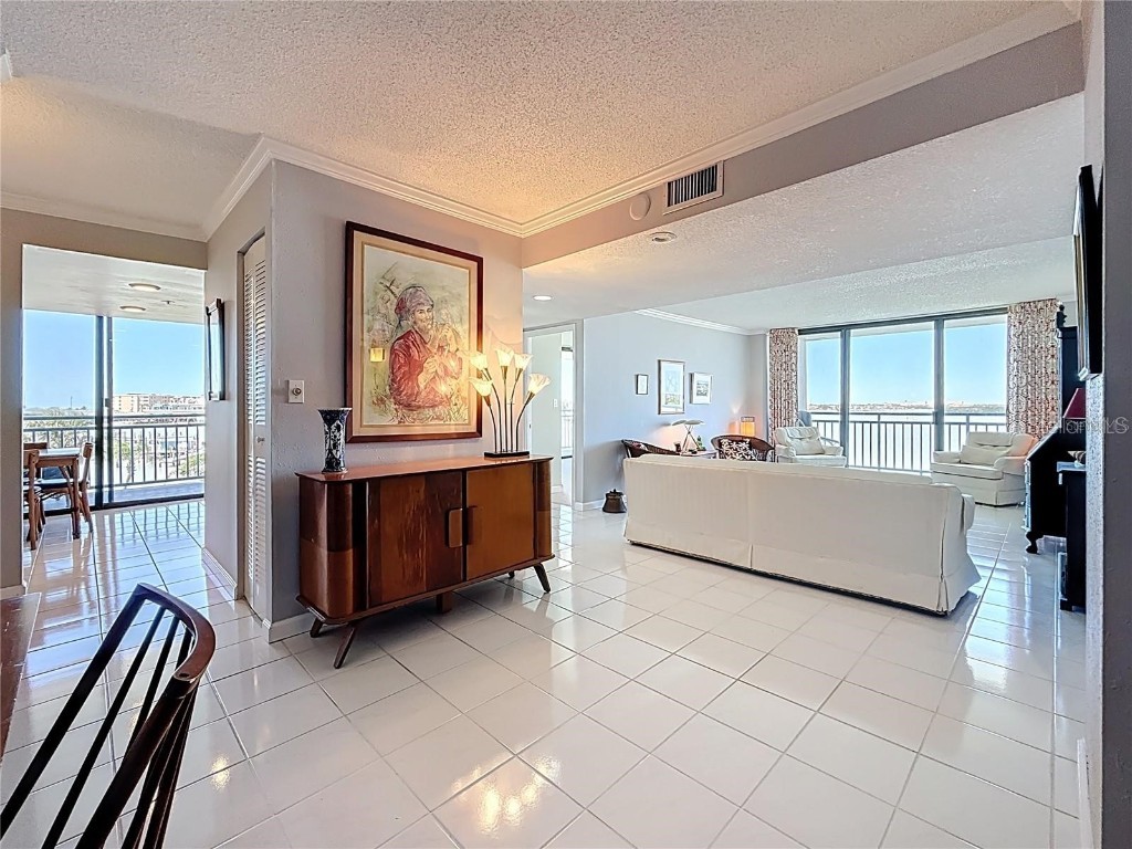 Key Capri Key Capri #301 Treasure Island FL 33706 TB8457372 image15