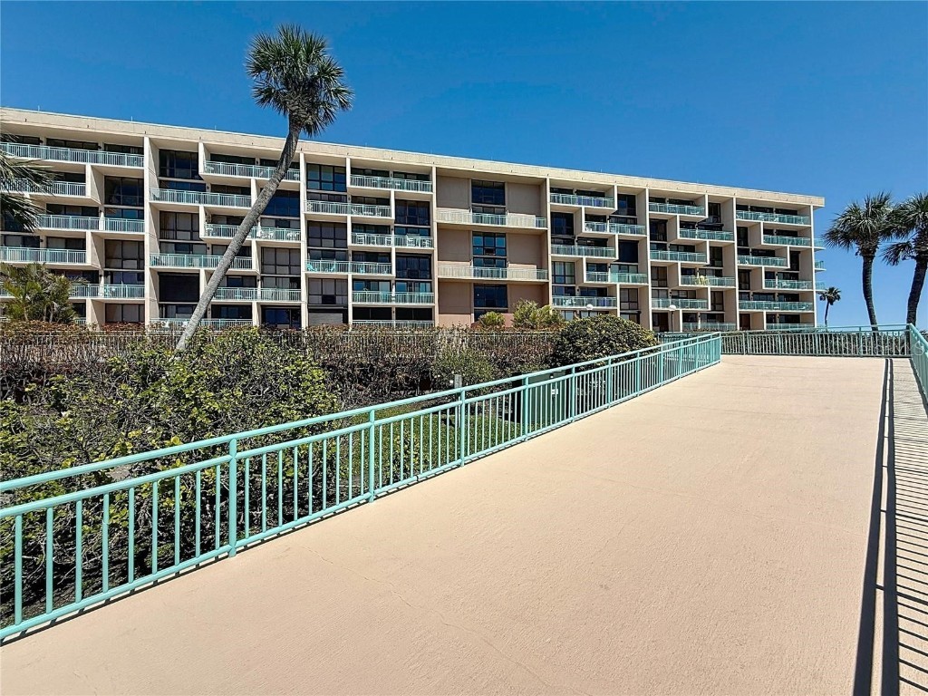 Key Capri Key Capri #301 Treasure Island FL 33706 TB8457372 image3