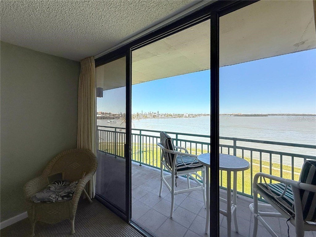 Key Capri Key Capri #301 Treasure Island FL 33706 TB8457372 image35