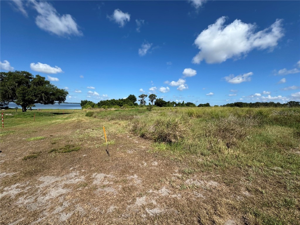 LOT 11 N Lake Reedy Blvd East Vacant Land Only Frostproof FL 33843 K4902537 image1