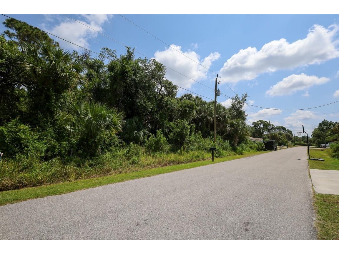 LOT 16 Glordano Avenue North Port FL 34286 C7497400 image1