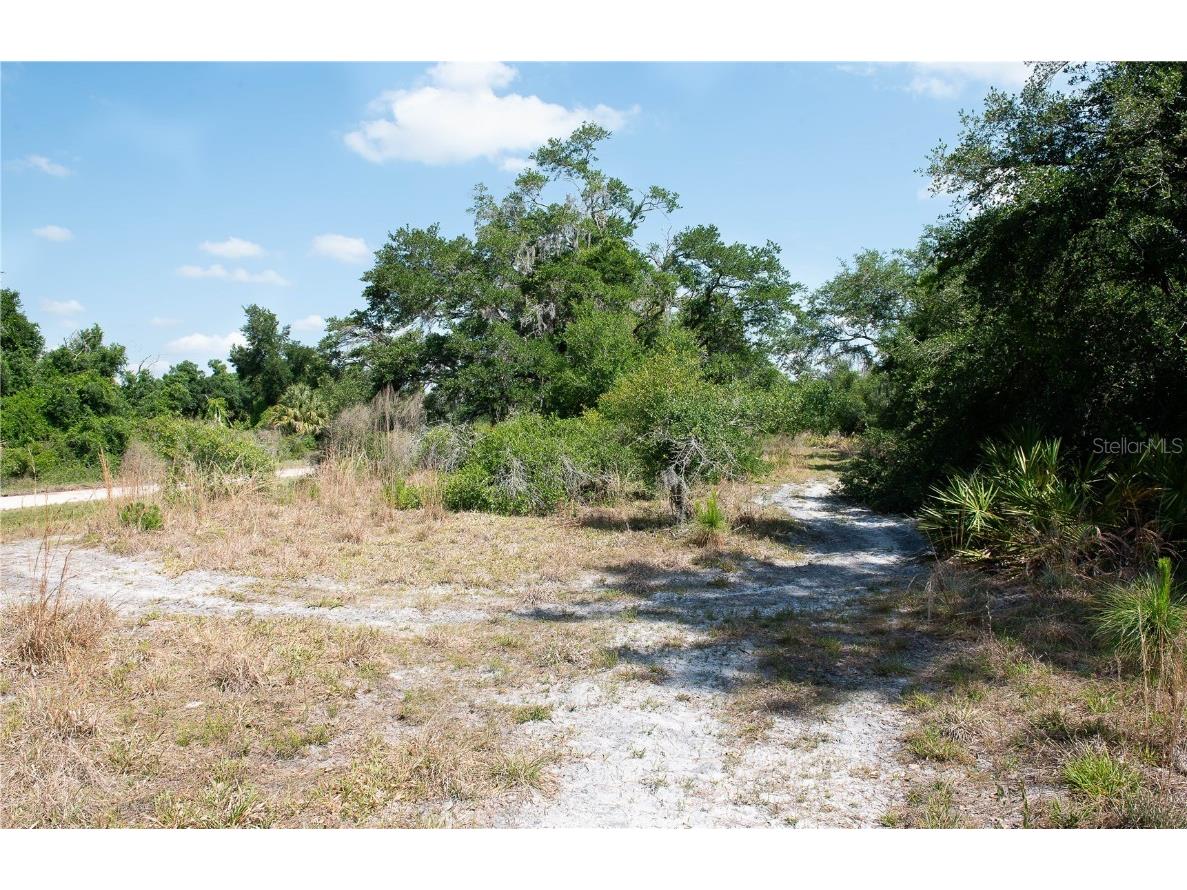 Lot 13 & 14 Constitution Drive North Port FL 34291 C7517404 image13