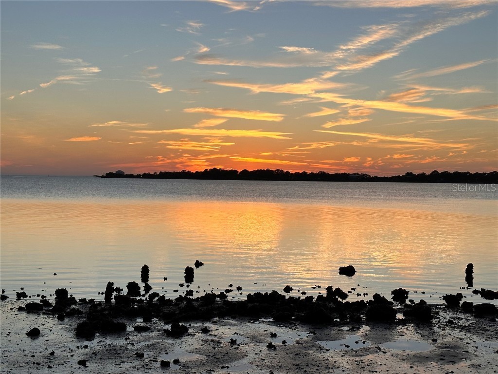 Lot #4 SW Airport Road SW Cedar Key FL 32625 - GULF OF MEXICO R4906789 image1