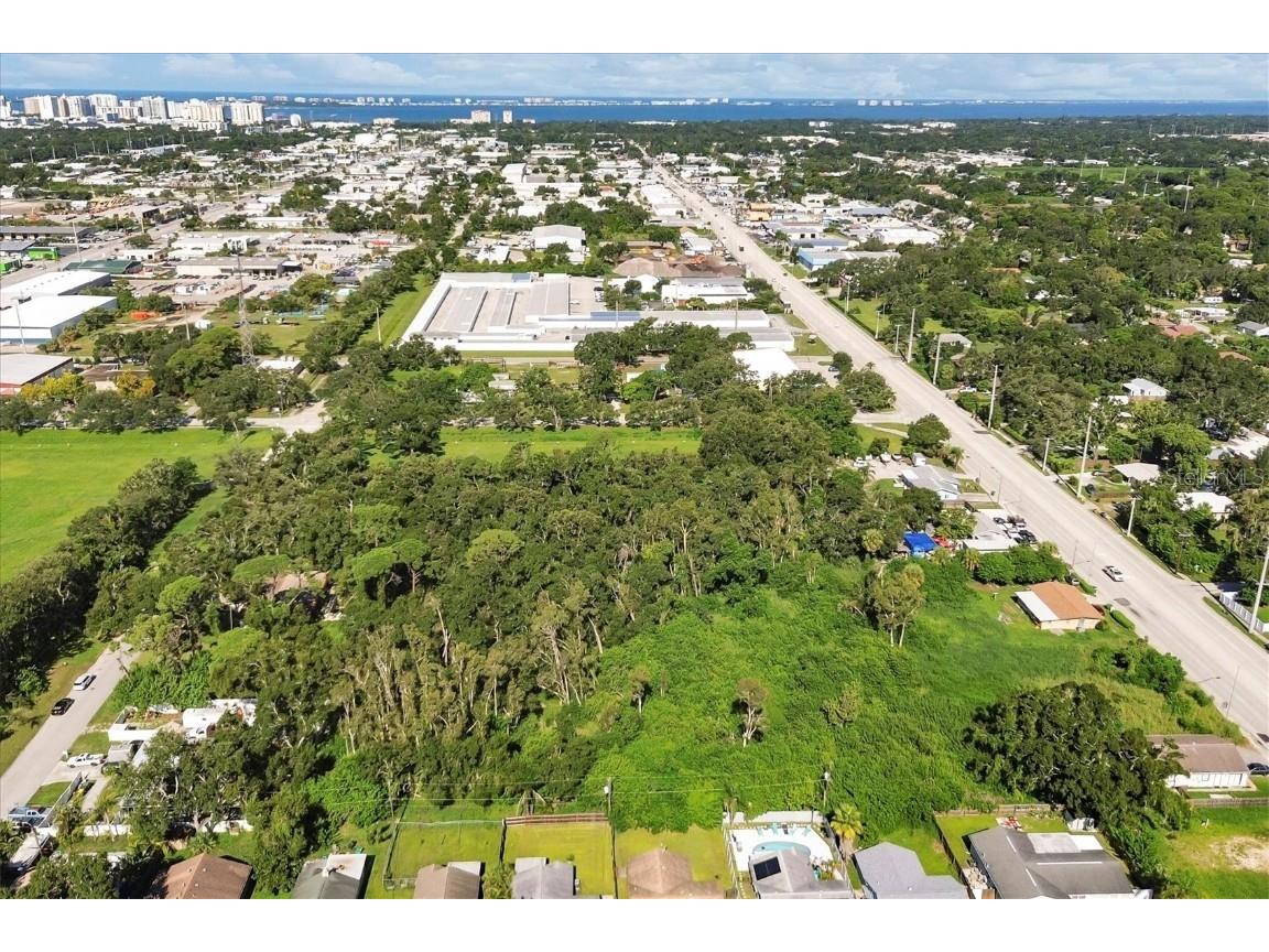 Lots 21 & 22 S Briggs Avenue Sarasota FL 34231 A4662433 image20