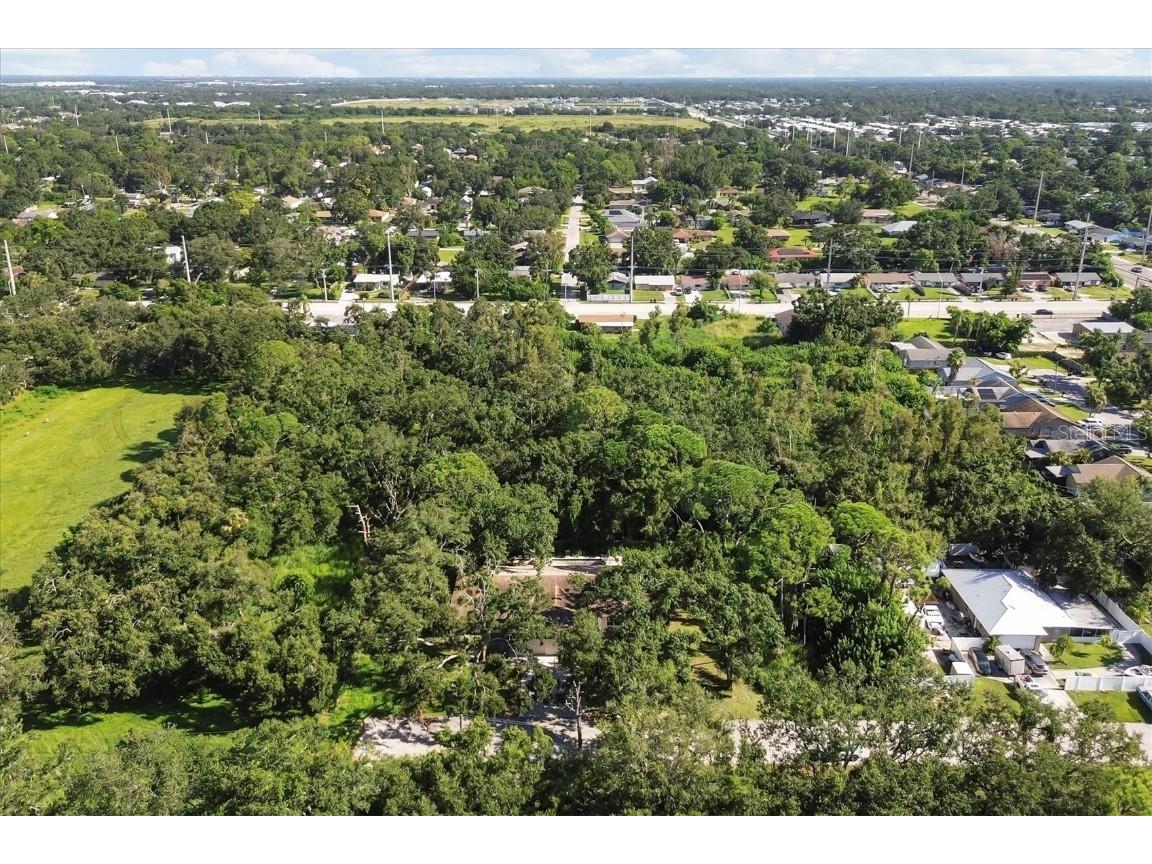 Lots 9 & 10 S Briggs Avenue Sarasota FL 34231 A4662392 image18