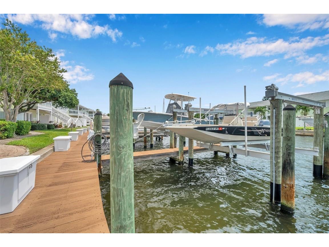 Starfish Dr Se #23ss Starfish Drive SE #23SS Saint Petersburg FL 33705 - TAMPA BAY TB8324355 image1