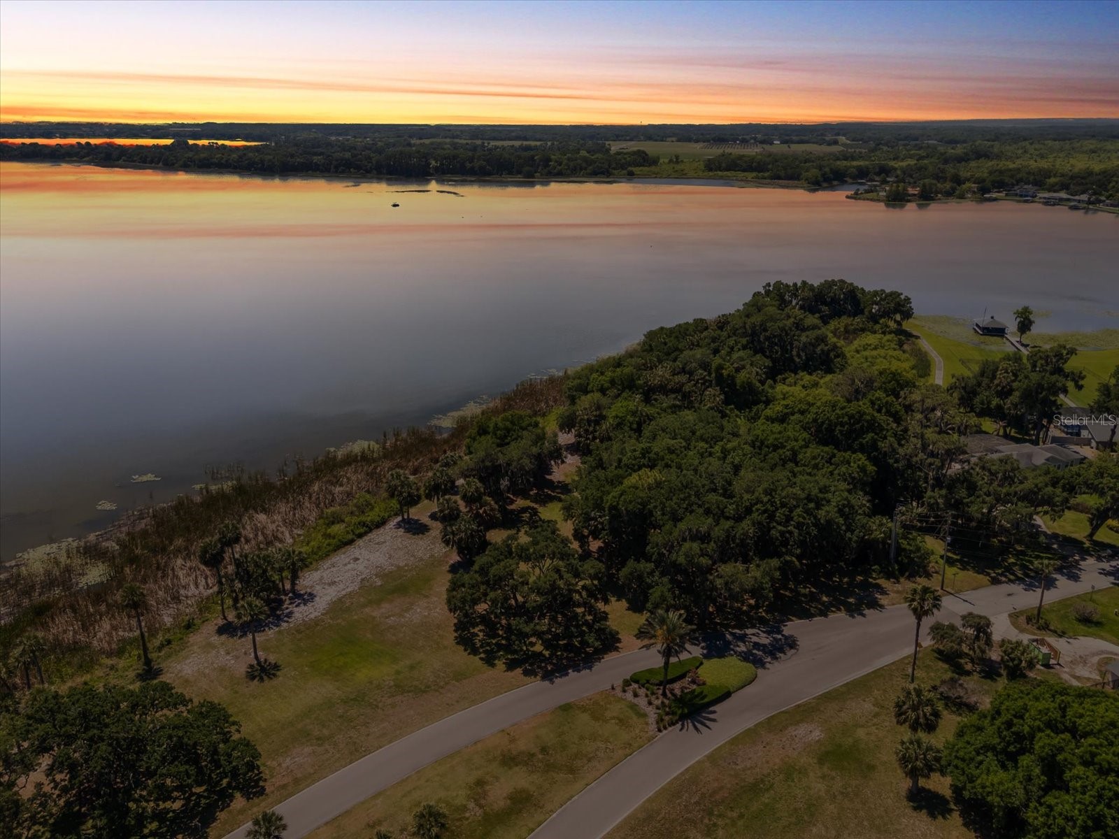 TBD Deer Island Road Tavares FL 32778 - LAKE BEAUCLAIR G5111268 image1