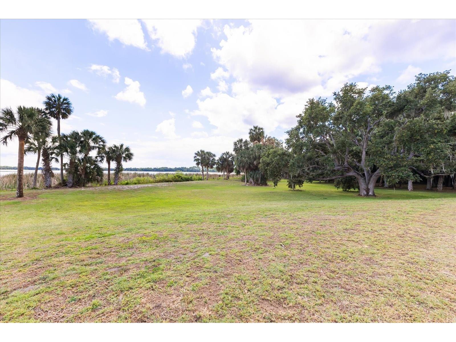 TBD Deer Island Road Tavares FL 32778 - LAKE BEAUCLAIR G5111268 image3