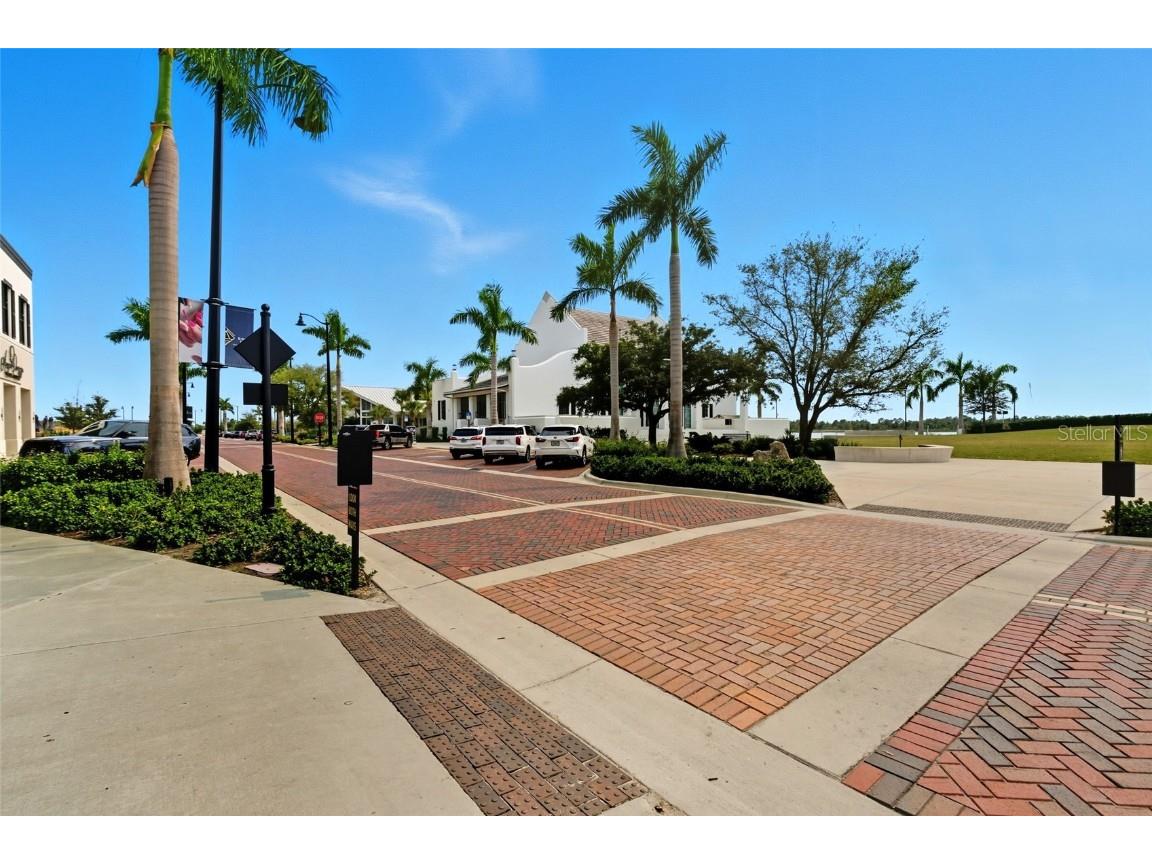 344 S Moon Drive Venice FL 34292 C7515786 image11