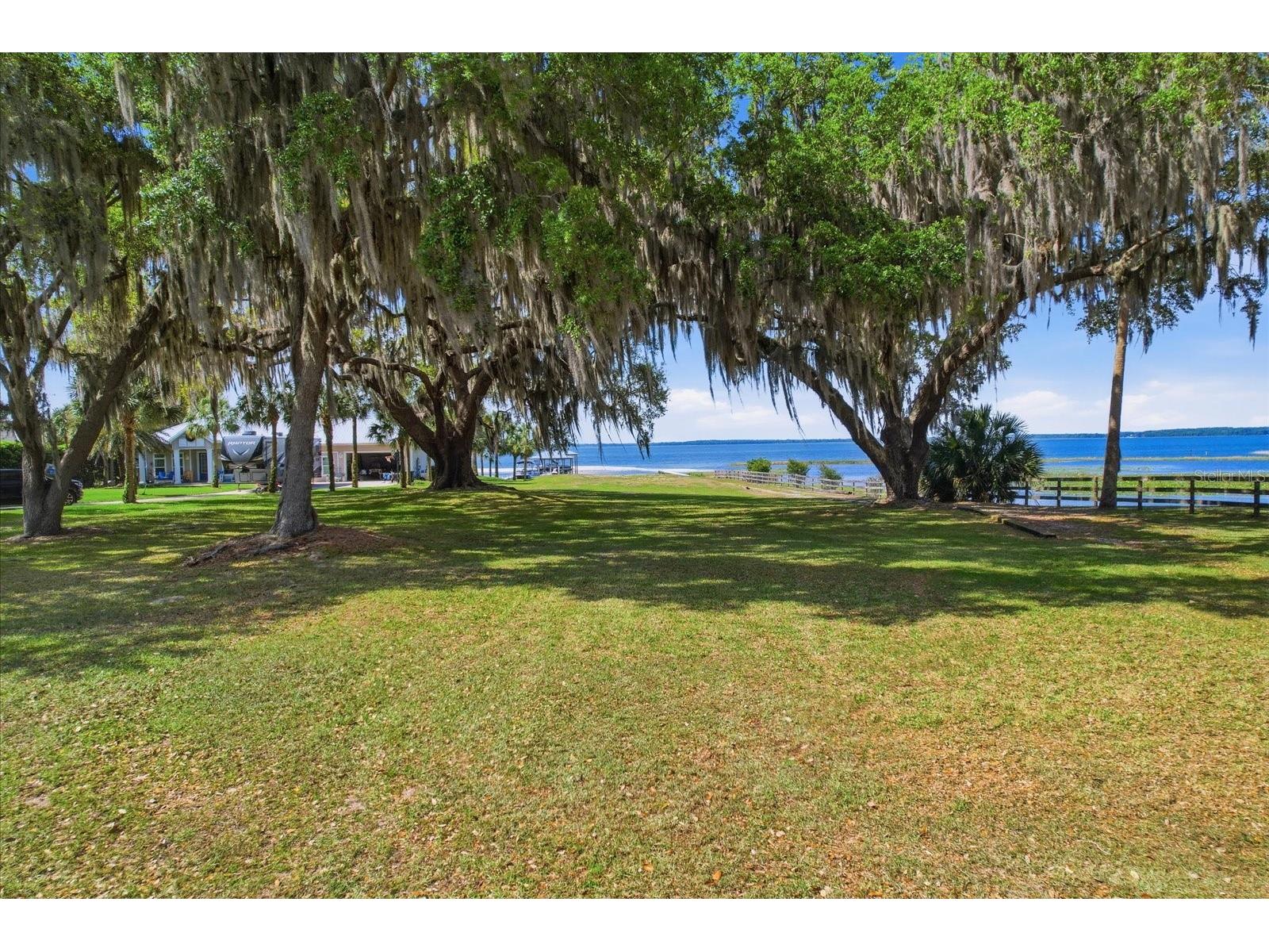 TBD SE 142nd Court Ocklawaha FL 32179 - LAKE WEIR OM722230 image4