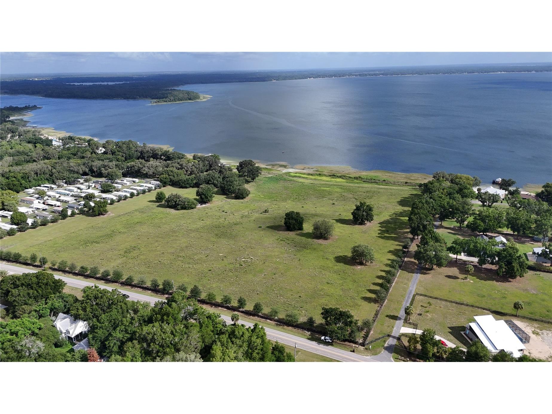 TBD SE Sunset Harbor Road Weirsdale FL 32195 - LAKE WEIR OM726618 image1