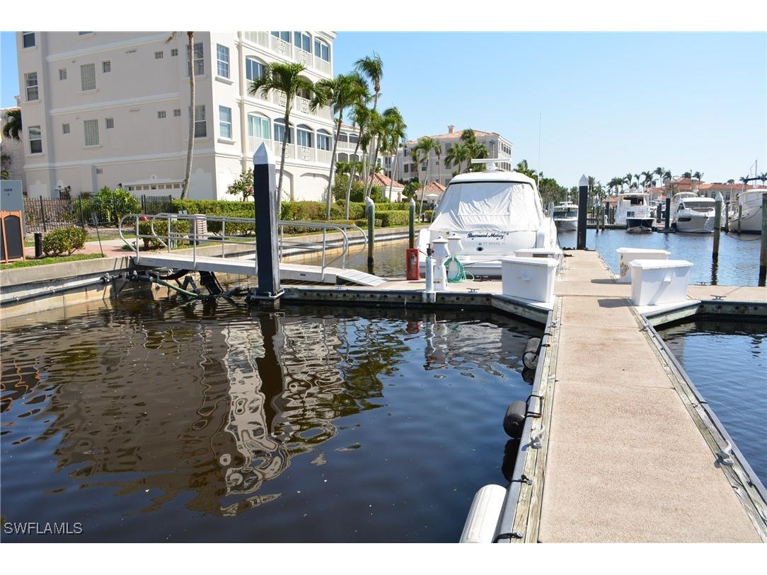 48' Boat Slip At Gulf Harbour G-1 Fort Myers FL 33908 225036645 image2