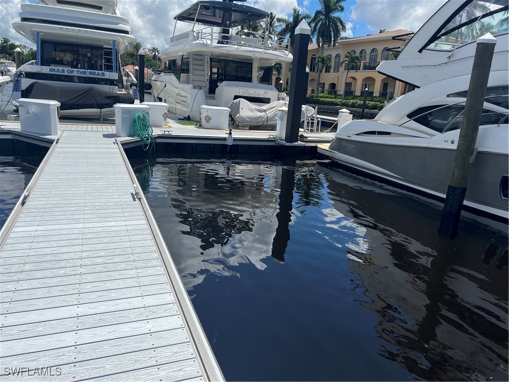 48' Boat Slip B-21 At Gulf Harbour Marina Fort Myers FL 33908 224009175 image4