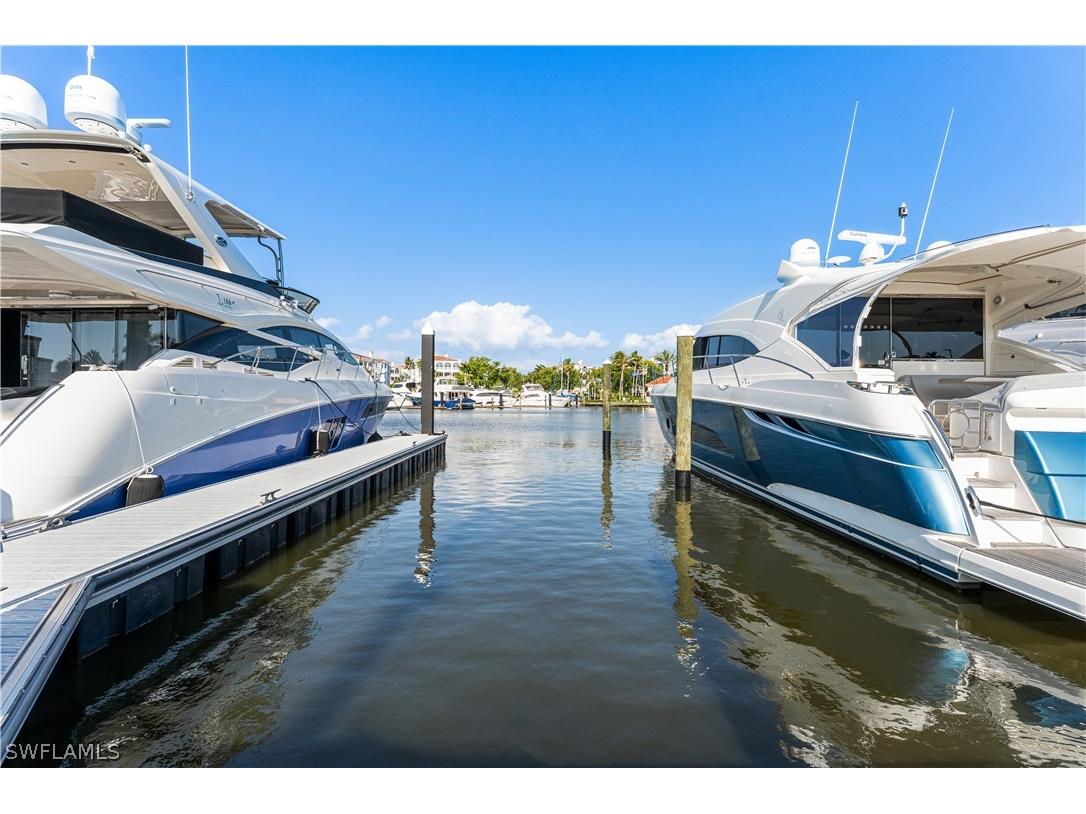 60' Boat Dock B-7 Gulf Harbour Marina Fort Myers FL 33908 224033033 image1