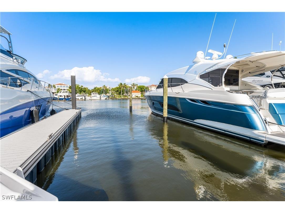 60' Boat Dock B-7 Gulf Harbour Marina Fort Myers FL 33908 224033033 image2