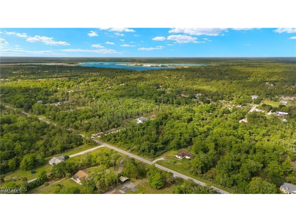 441 6th St Se Street W Naples FL 34117 225038611 image1