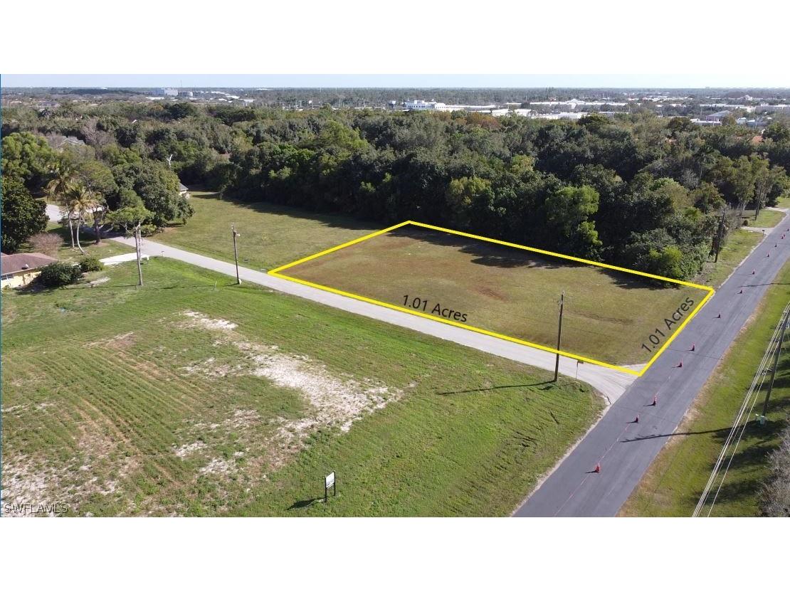 Anthony Court Naples FL 34109 224012234 image2