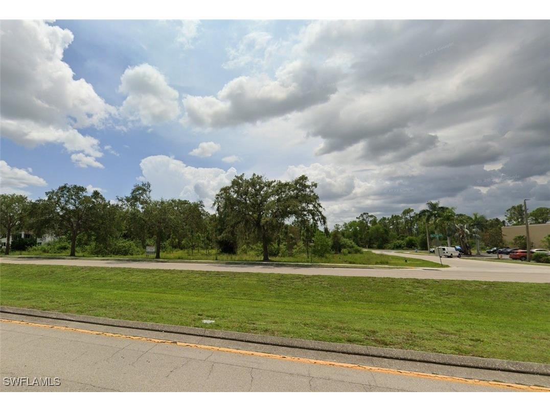 Del Prado Blvd N & De Navarra Pkwy Cape Coral FL 33909 225019573 image2