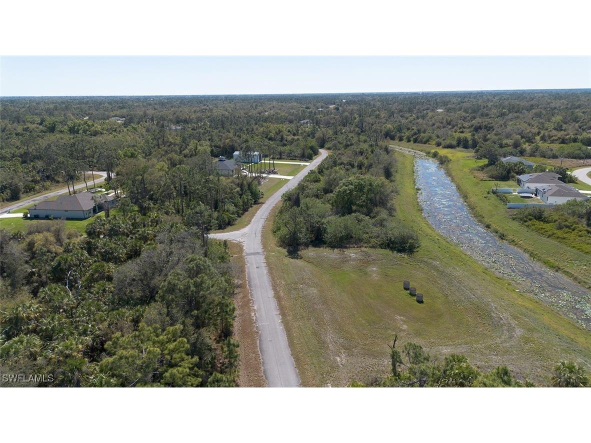 Grover Circle North Port FL 34288 225025544 image4