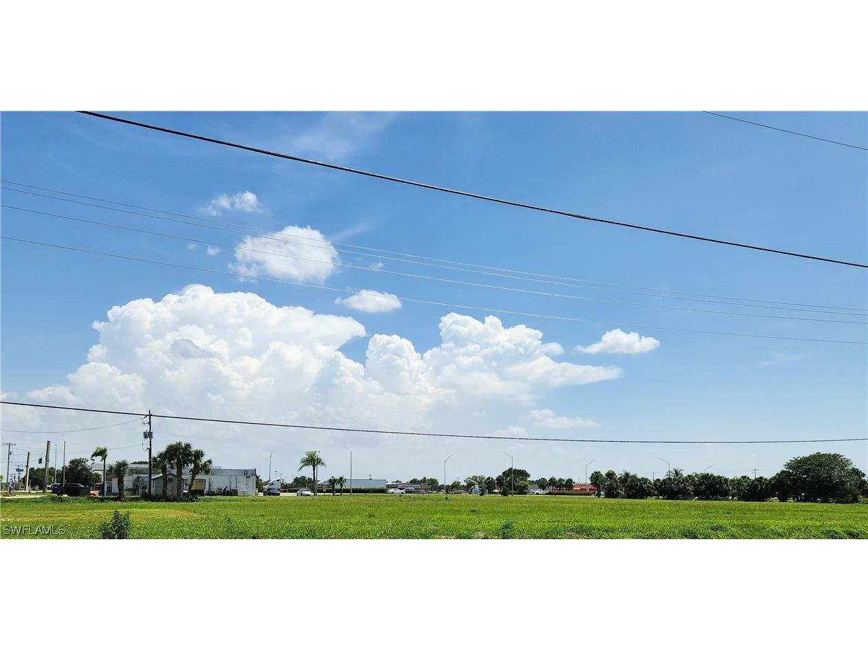 U S Hwy 27 + 10th St Moore Haven FL 33471 223050315 image4