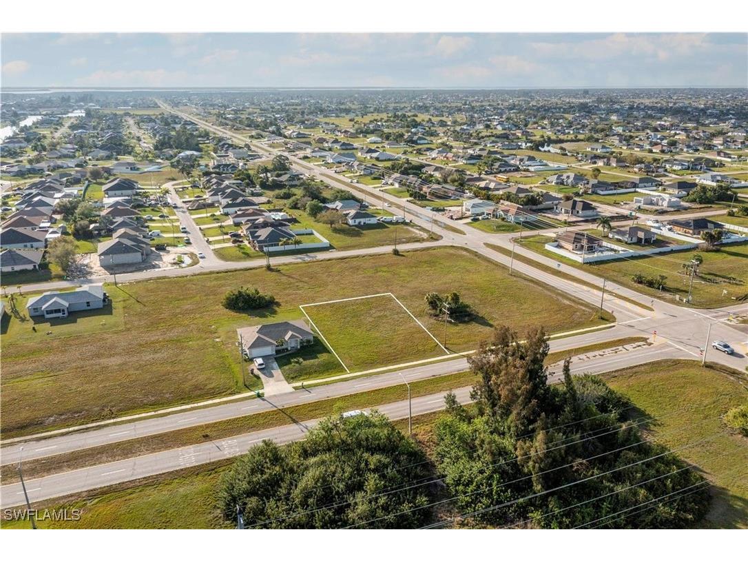 10 El Dorado Boulevard S Cape Coral FL 33991 225026739 image12