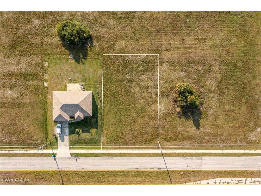 10 El Dorado Boulevard S Cape Coral FL 33991 225026739 image4