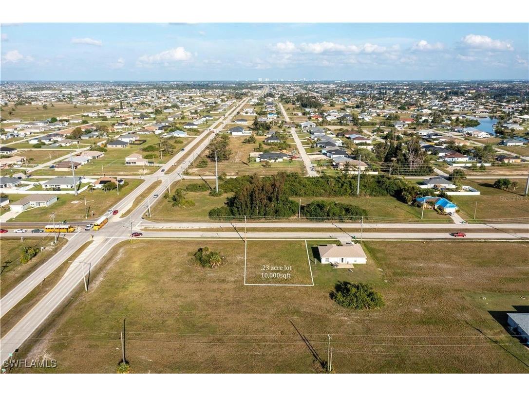10 El Dorado Boulevard S Cape Coral FL 33991 225026739 image8