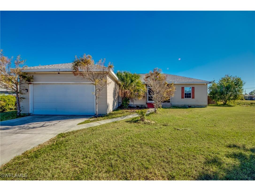 10 Maple Avenue N Lehigh Acres FL 33936 224098277 image1