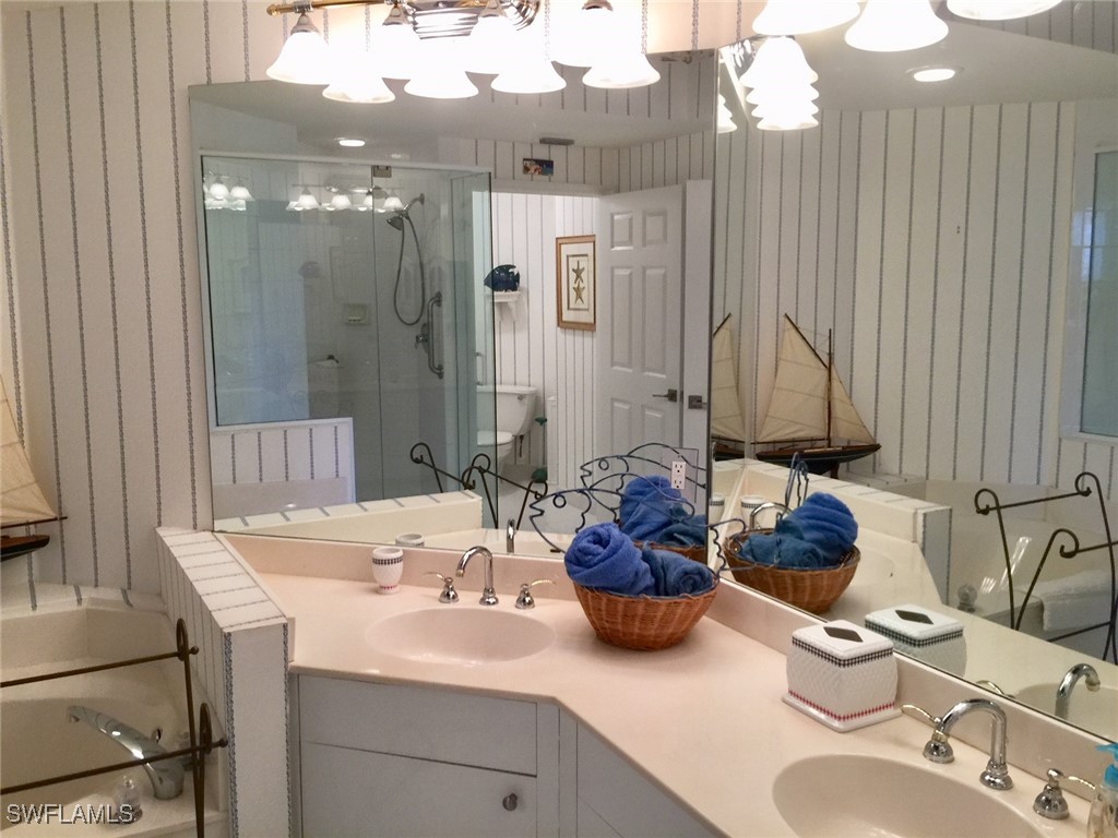 100 Lambiance Circle #1-101 Naples FL 34108 225028373 image13