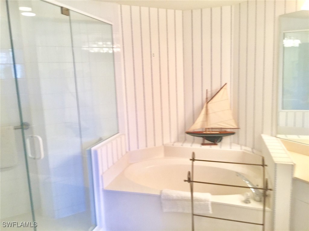 100 Lambiance Circle #1-101 Naples FL 34108 225028373 image14