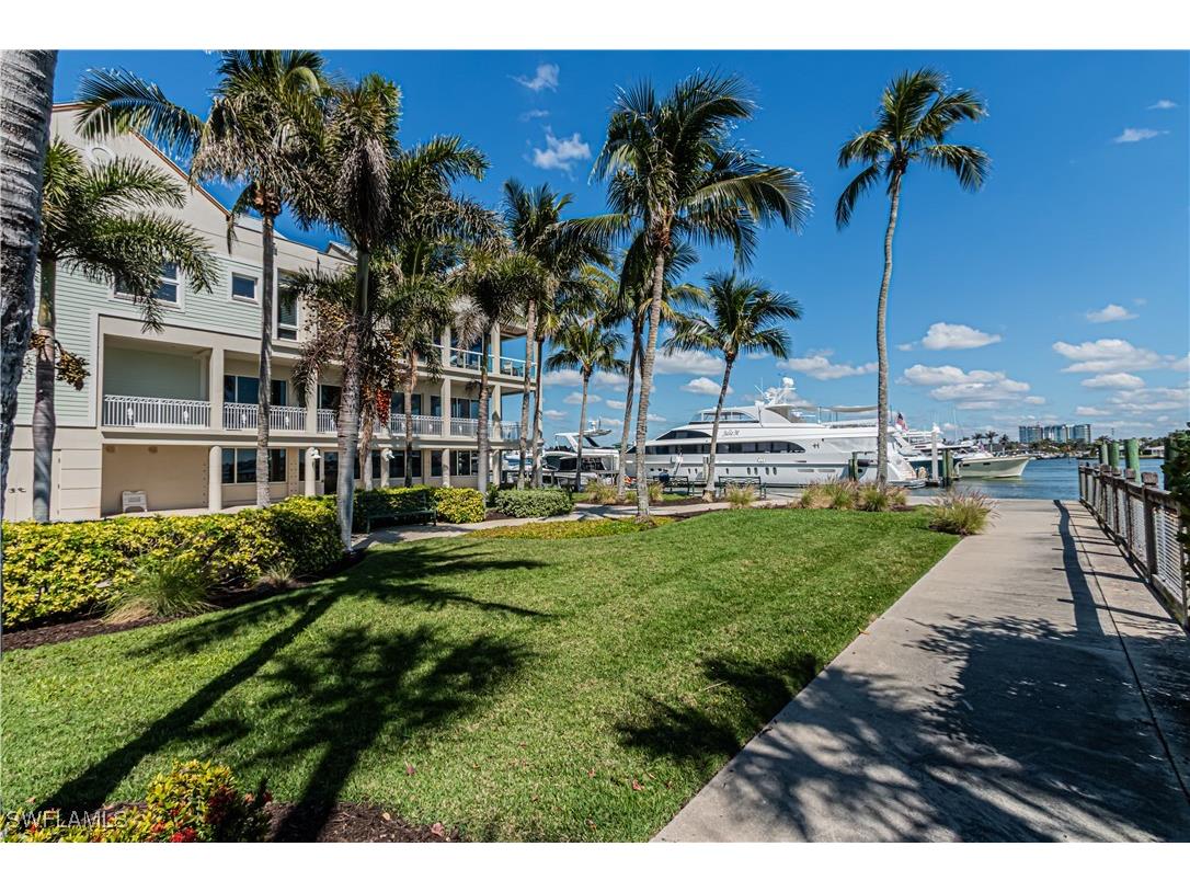 1001 10th Avenue S #F2 Naples FL 34102 225022012 image15