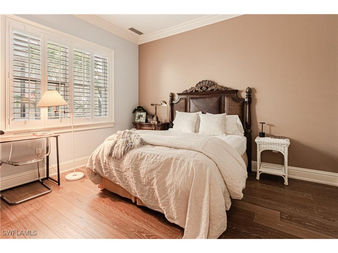 1001 10th Avenue S #F2 Naples FL 34102 225022012 image31