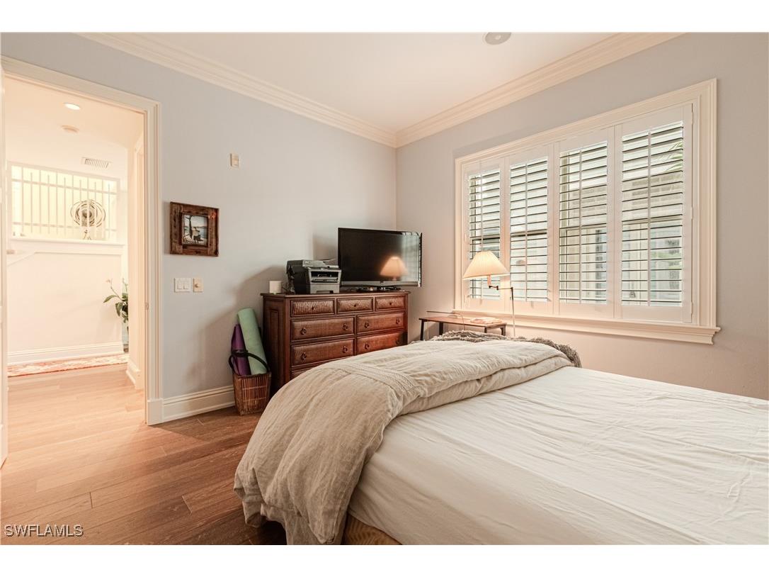 1001 10th Avenue S #F2 Naples FL 34102 225022012 image45