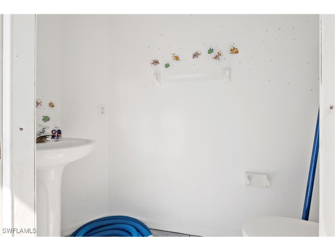 1001 NW 35th Avenue Cape Coral FL 33993 225034156 image48