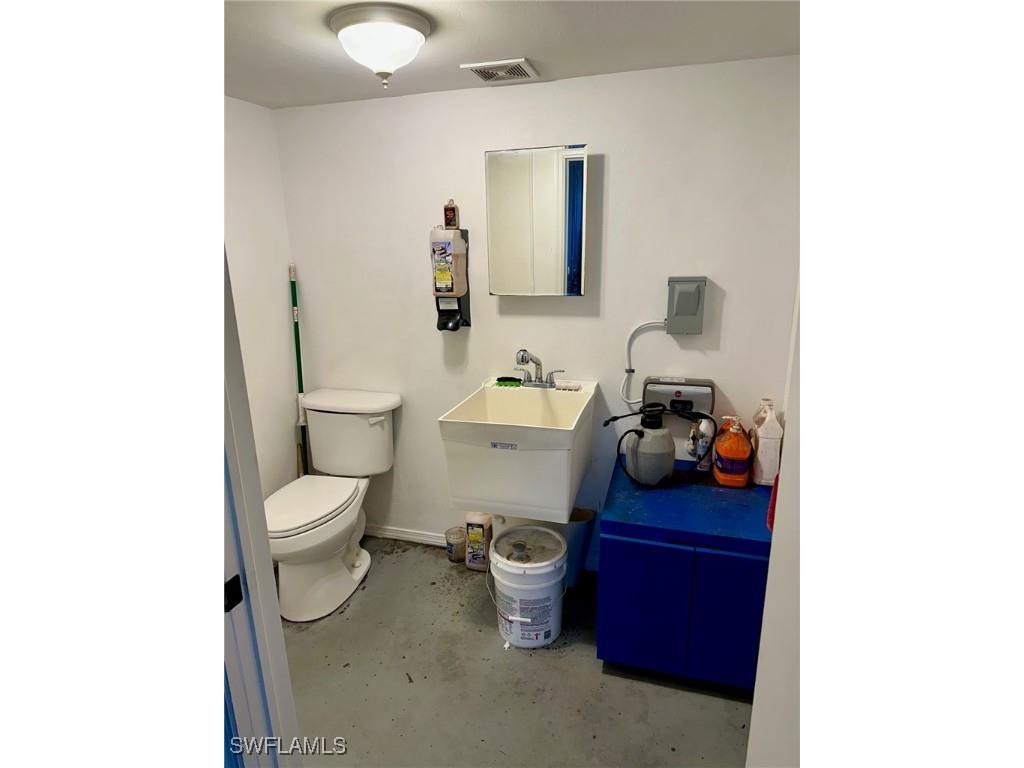 1002 SE 9th Street Cape Coral FL 33990 225048885 image10