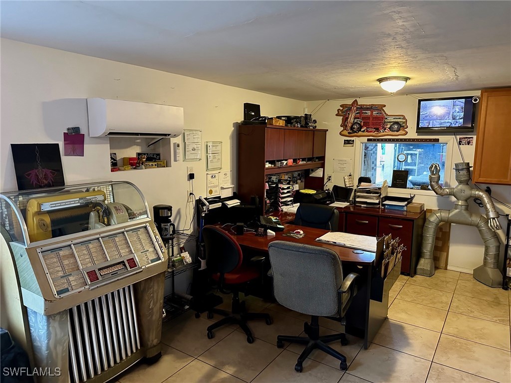 1002 SE 9th Street Cape Coral FL 33990 225048885 image4