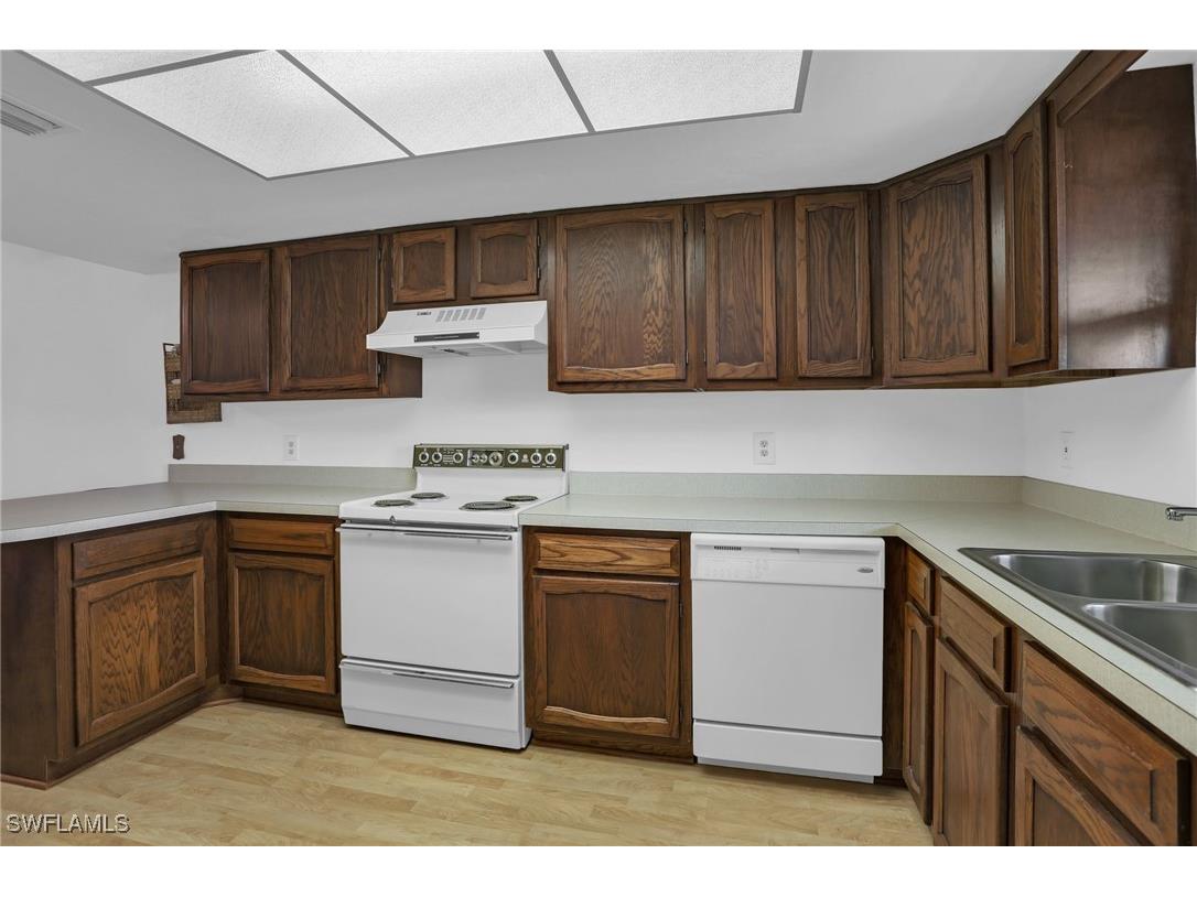 10022 Oxfordshire Lane #206 Fort Myers FL 33908 225022550 image10