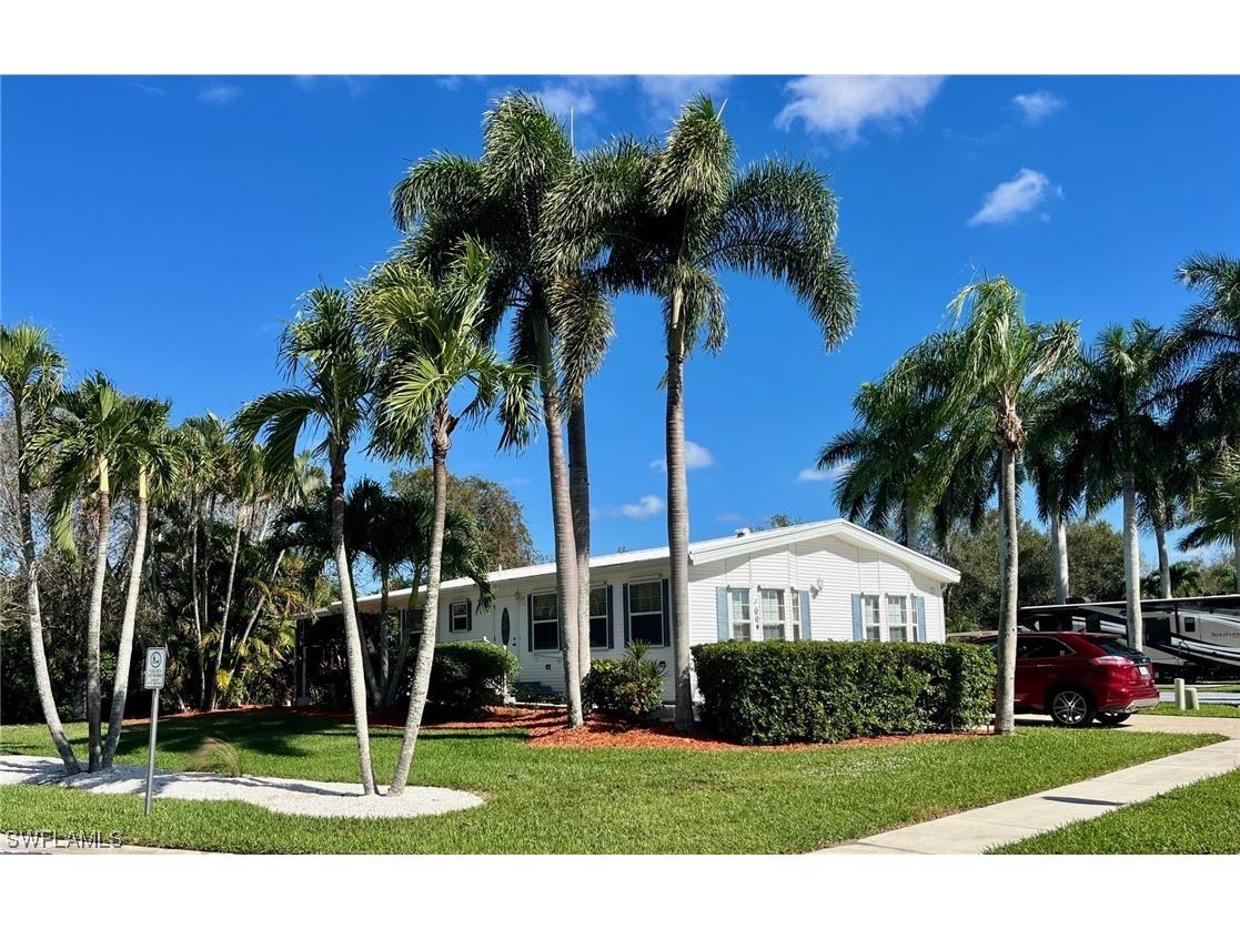 1004 Diamond Lake Circle Naples FL 34114 223088419 image1