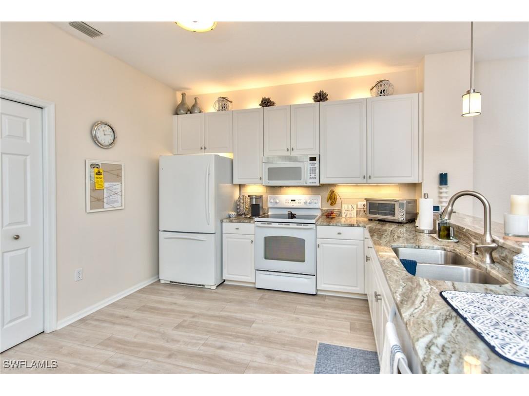 10045 Heather Lane #2-204 Naples FL 34119 225037364 image5